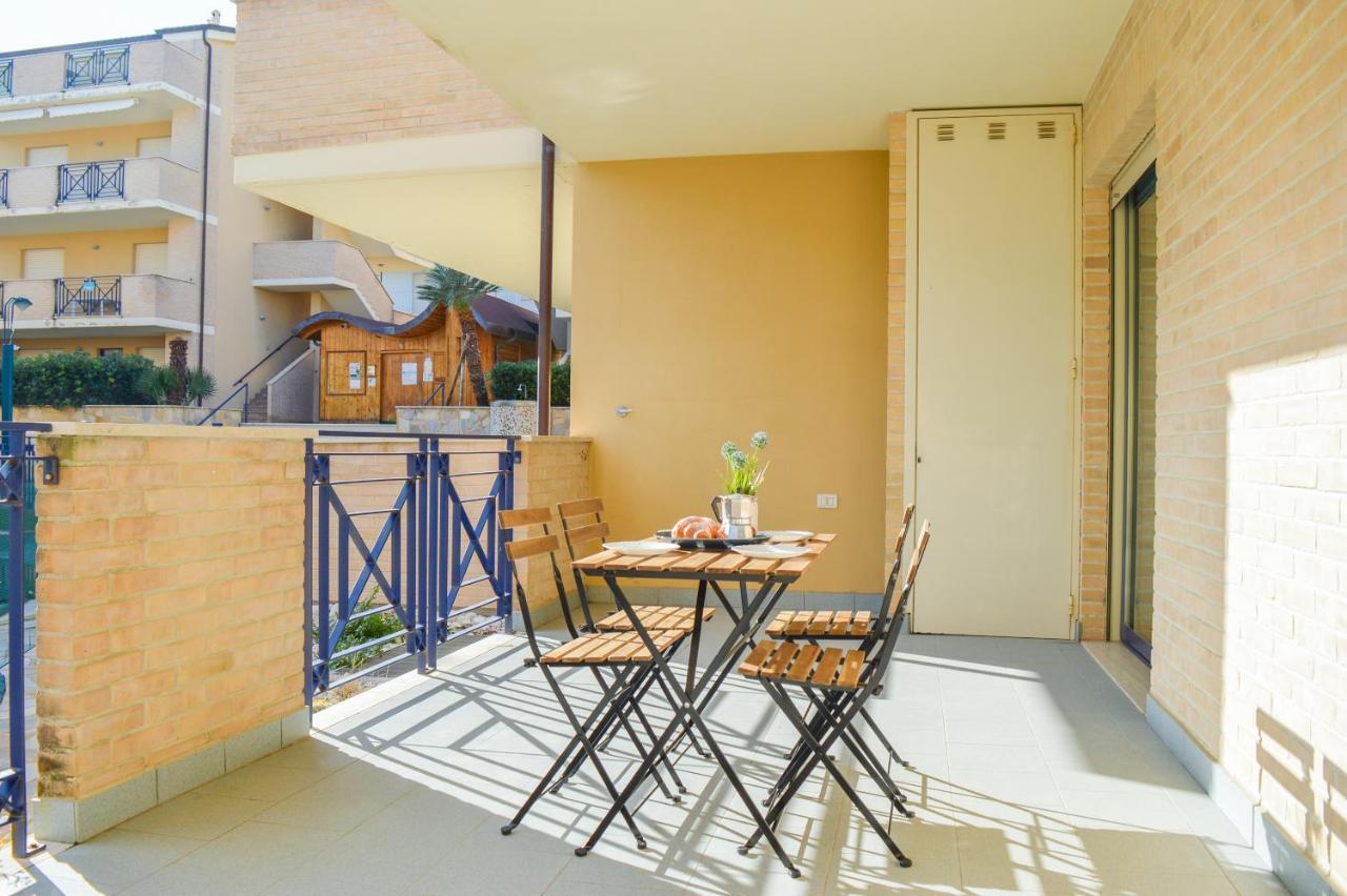 Homiday - Green Bay Village Пинето Экстерьер фото